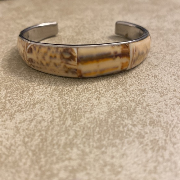 Shell bracelet - Picture 2 of 4